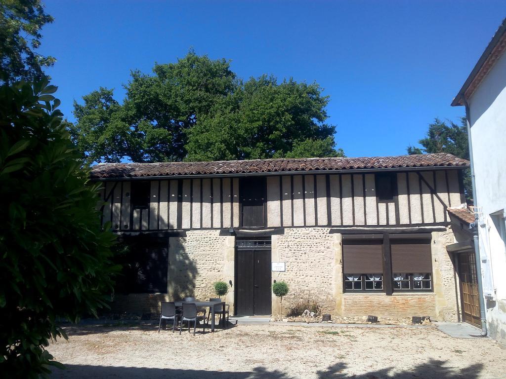 Les Gites De Castera Aire-sur-lʼAdour المظهر الخارجي الصورة