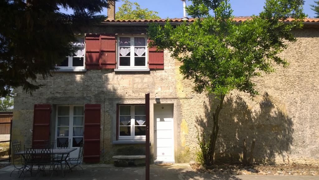 Les Gites De Castera Aire-sur-lʼAdour المظهر الخارجي الصورة